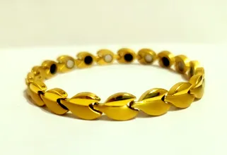 قیمت دستبند مغناطیسی چیست