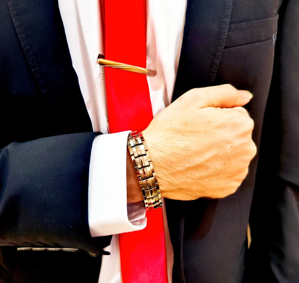 خاصیت دستبند مغناطیسی
