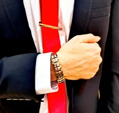 خاصیت دستبند مغناطیسی